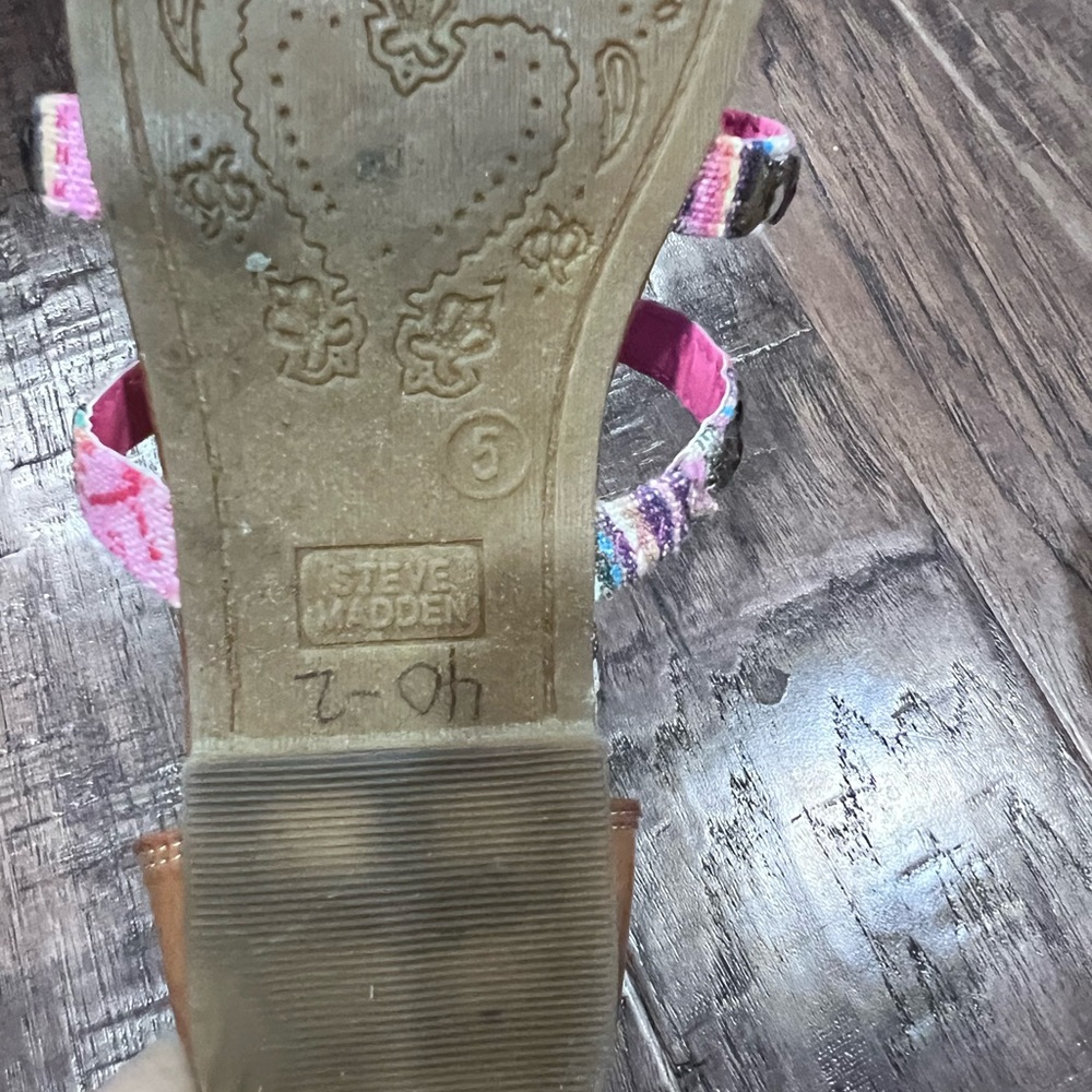 Steve Madden gladiator sandals - Picture 3 of 4